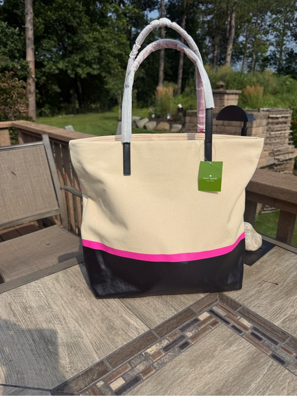 NWT Kate Spade 'Vegas Icons' Play the Wild Card Bon Shopper Tote. - Picture 4 of 9